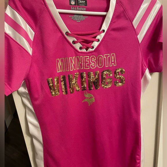 🏈🆕MN Vikings NFL Shirt - NWOT- Size M - Picture 2 of 5